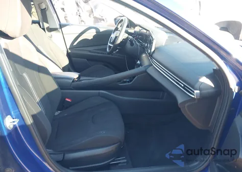 2022 Hyundai Elantra Sel z USA, uszkodzony, nr VIN KMHLN4AG7NU255838